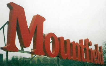 Písmena a tvarované panely